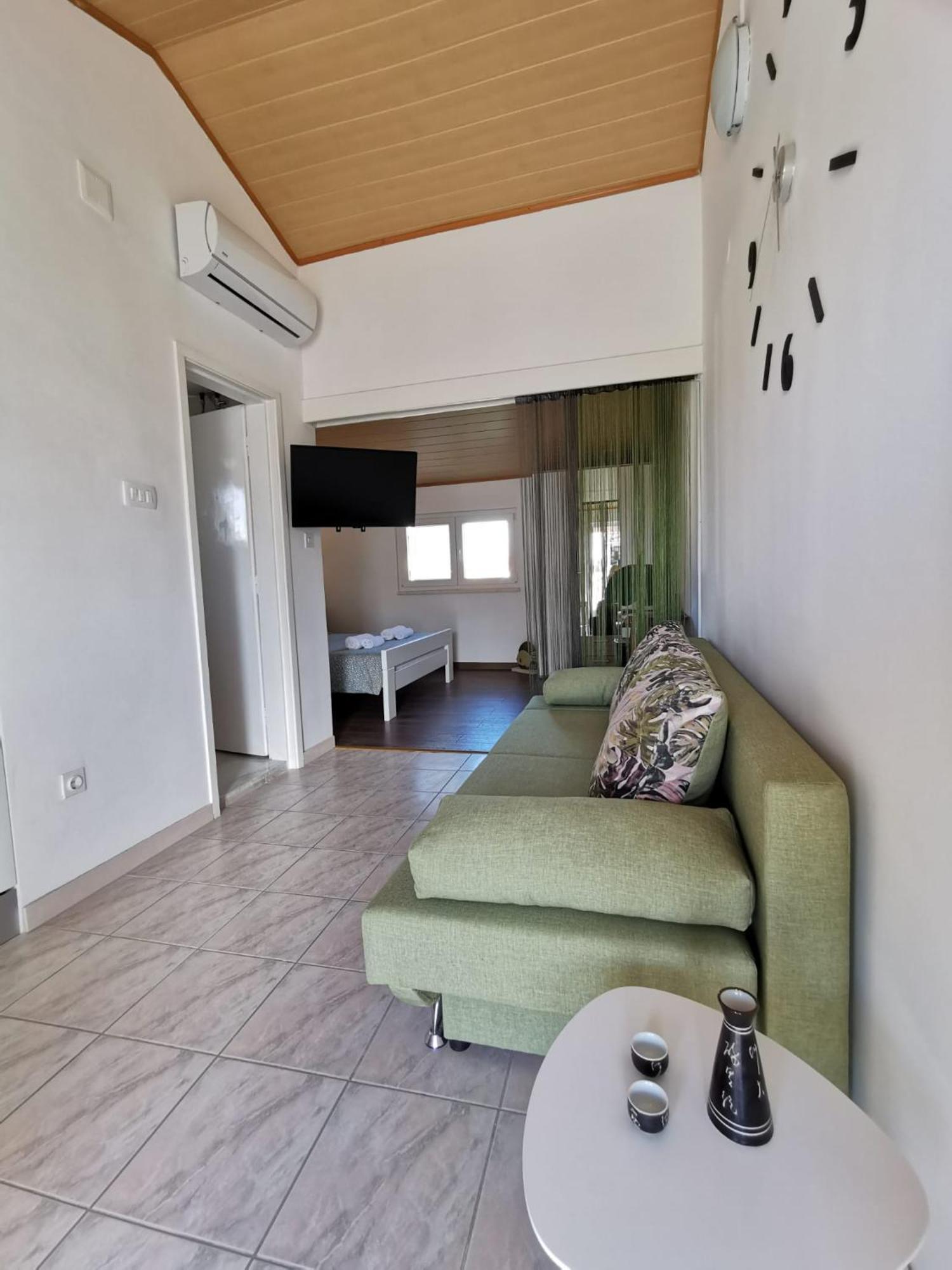 Apartmani Vana 1 Tribalj Εξωτερικό φωτογραφία